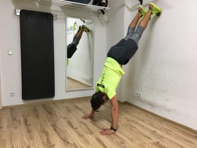 handstand-push-ups_02